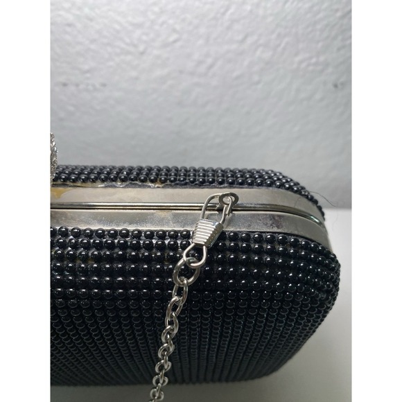 Vintage Black Beaded Flapper Clutch Rhinestone Ring Opener Accent Chain Strap - Picture 14 of 16